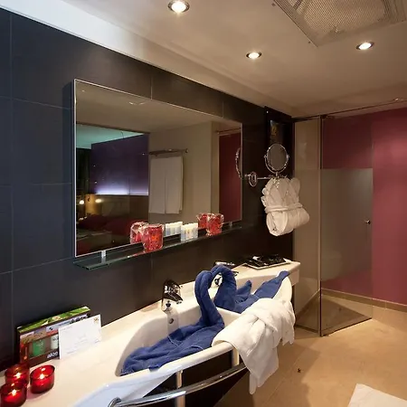 R2 Romantic Fantasia & Dreams - Adults Only 4*