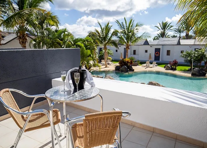 R2 Romantic Fantasia & Dreams - Adults Only Hotel