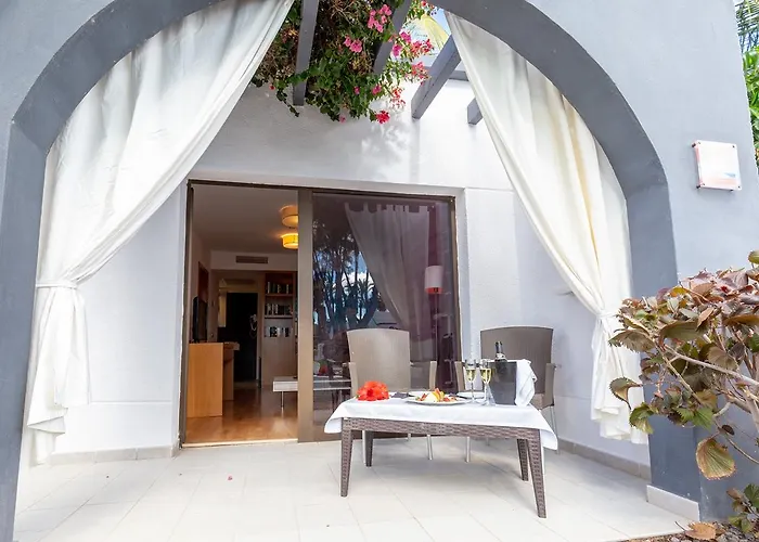 R2 Romantic Fantasia & Dreams - Adults Only Tarajalejo